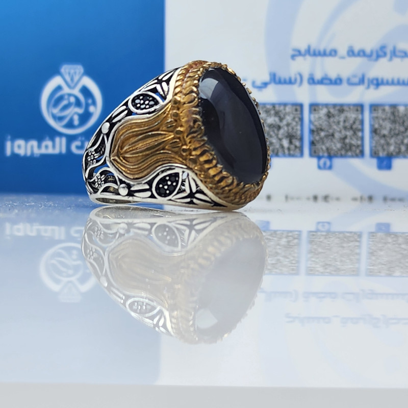 خاتم  مطعم   بالعقيق يماني فضه ٩٢٥ مقاس ١٨ من جبال اليمن