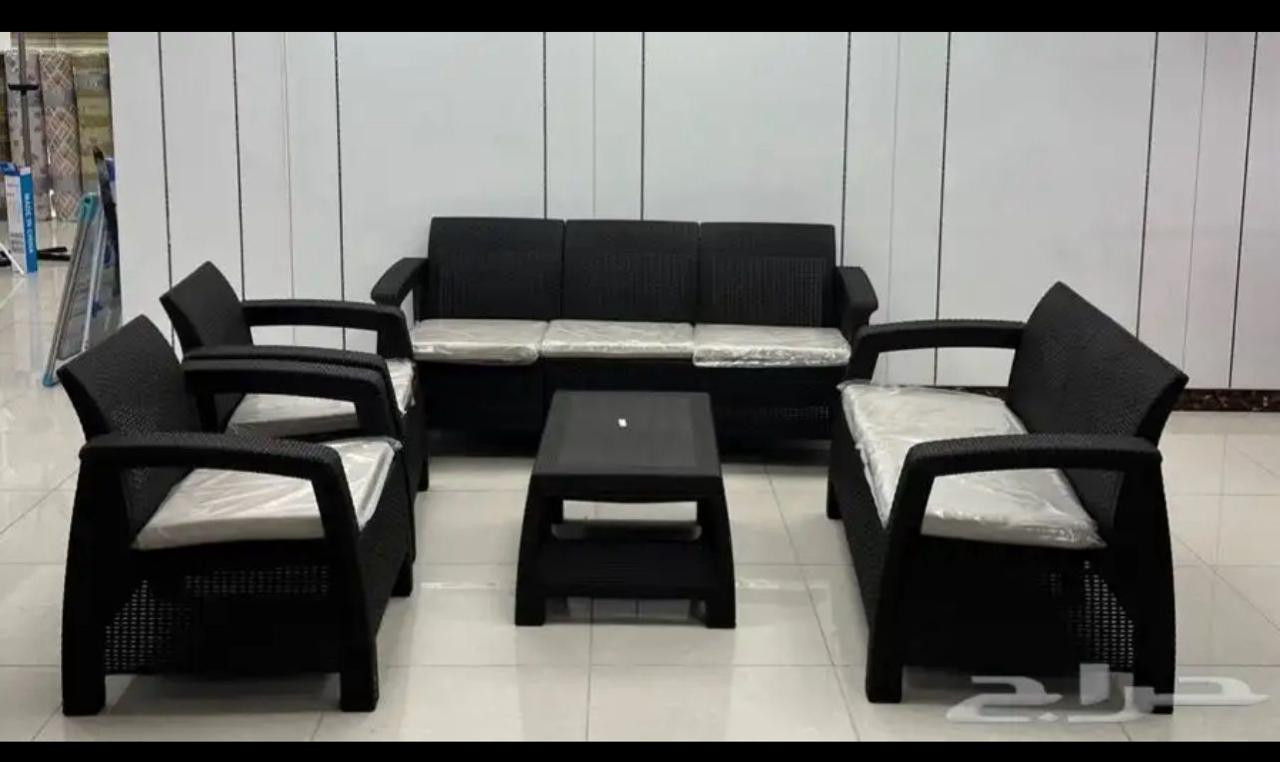 جلسة النخبة الخارجية – فخامة تجمع العائلة والأصدقاء