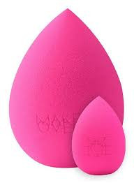 اسفنجة خافي عيوب ميراكل للاساس وتحديد الوجه من ميك أوفر22 - MS-03