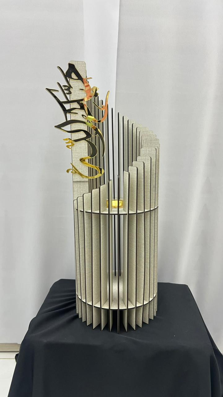 مبخرة الاستقبال خشب على حسب الاسم