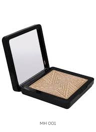 منظف ومرطب للوجه ومزيل للمكياج من ميك اوفر22